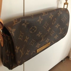Louis Vuitton Favorite PM Crossbody Bag